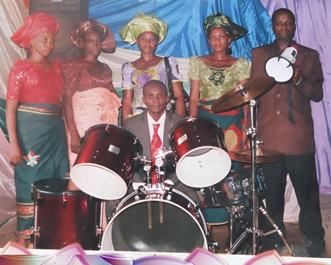 4ae97bdc-a5c1-40e0-a592-59bff10a9723